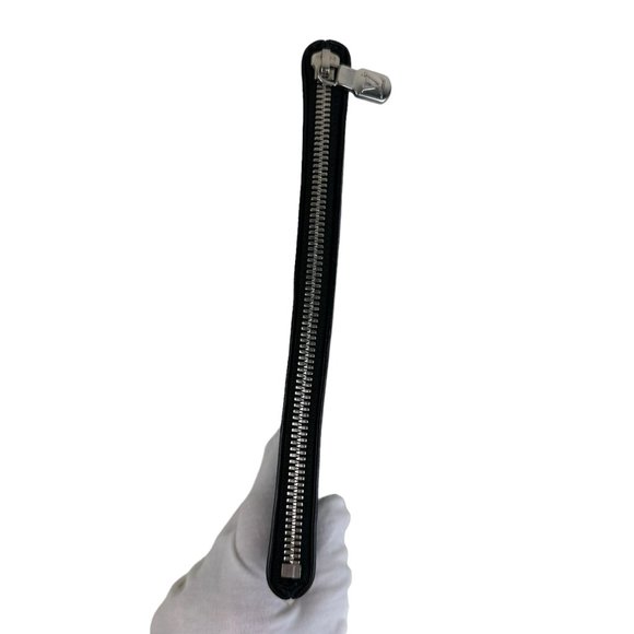 Louis Vuitton Discovery PM Taigarama Pochette - Picture 6 of 7